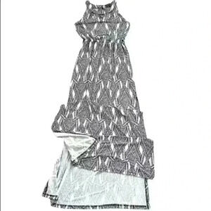 Y2K BLACK WHITE ZIG ZAG PATTERNS  LEEVELESS DRESS SIZE SMALL